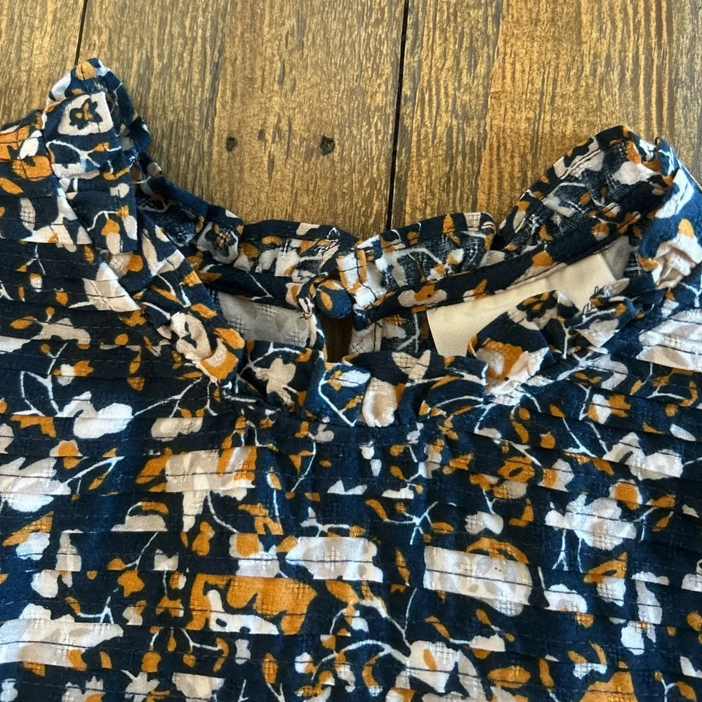 Universal Thread preloved excellent